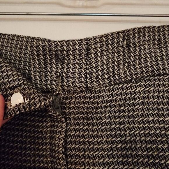 Steven Saden Gambit black and white lined knee length skirt Size 10 - Picture 5 of 5